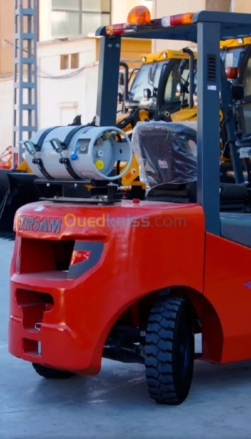 Tirsam Chariot élévateur à gaz 3 t4.5 mètres 2026