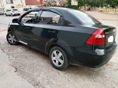 Chevrolet Aveo 4 portes 2010 Base clim