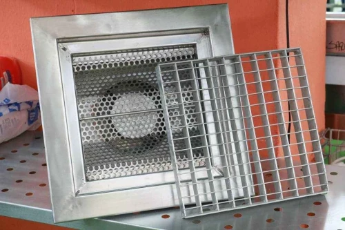 CANIVEAUX EN INOX 