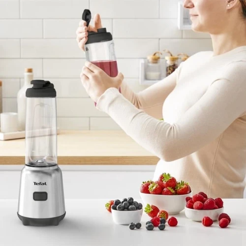 Mixeur Moulinex Blender 2 Bouteilles, Design Compact, Lames Amovibles Faciles A Nettoyer