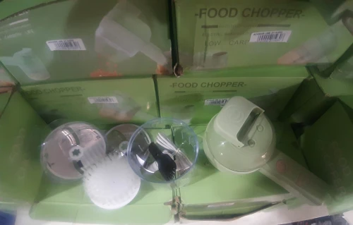 Mini Hachoir Electrique 4 en 1 A L'ail, Coupe-légumes , Viande Et Autres