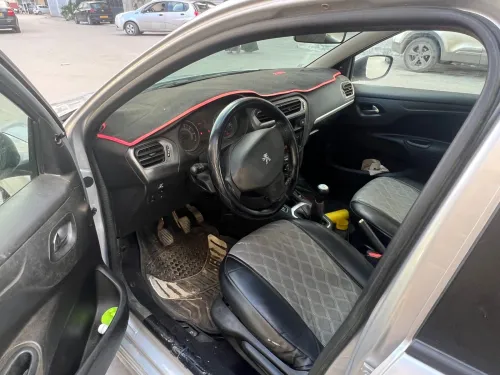 Peugeot 301 2014 Active