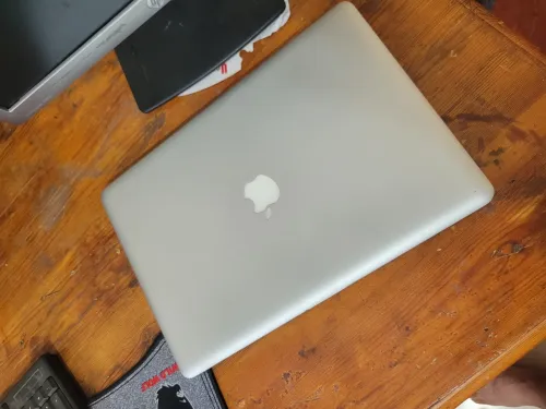 macbook pro 15 i7 2011 8 go 128 ssd