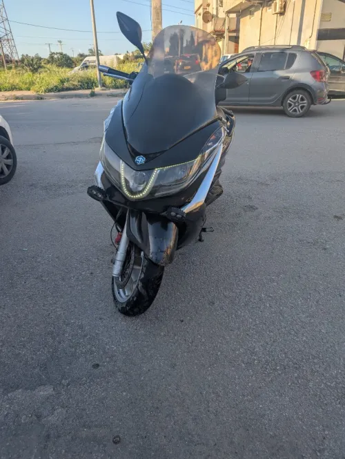 Piaggio X10 2013