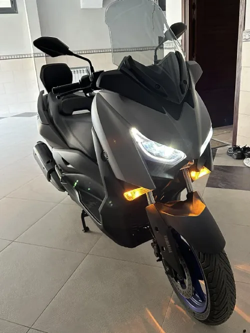 Yamaha Xmax 300 