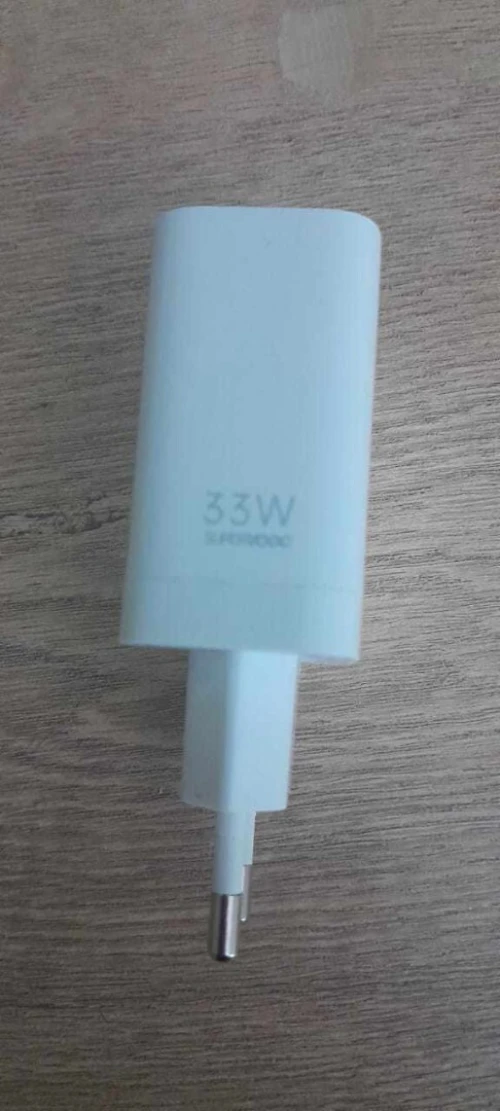 chargeur +câbles d'origine 
