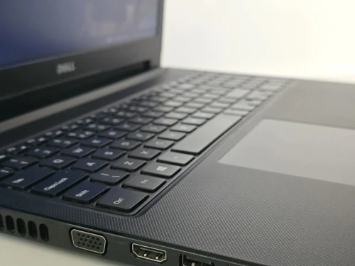 Dell Vostro 15-3000 i5 11th 8/1T