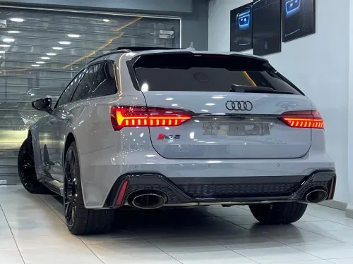 Audi RS6 2023 Quattro S tronic