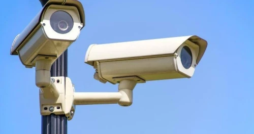 Installation camera et système d'alarme