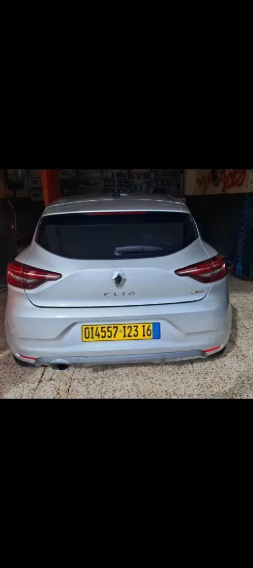 Renult Clio5 2023 48