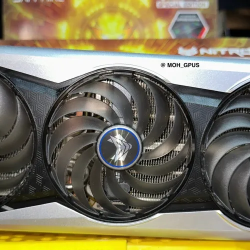 RX 6900 XT SAPPHIRE NITRO + SE 16GB VRAM equivalent RTX 3080 ti / 3090