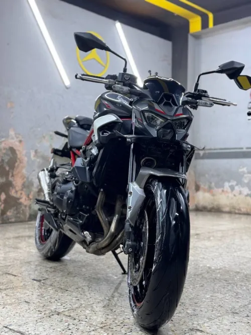 Kawasaki Z900 