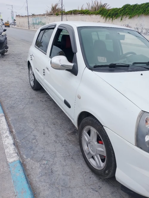 Renault Clio Campus 2012 Extreme