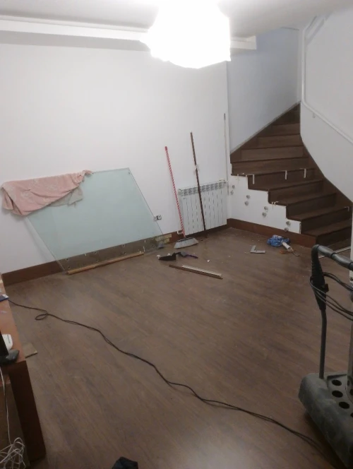 Poseur de parquet 