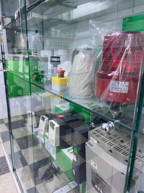 SCHNEIDER -Electricité Industriel DISJONCTEUR CONTACTEUR Interrupteur Différentiel RELAIS ACCESSOIRE
