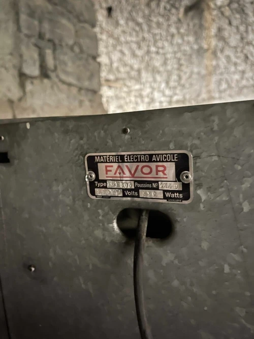 Matériel Électro Avicole FAVOR