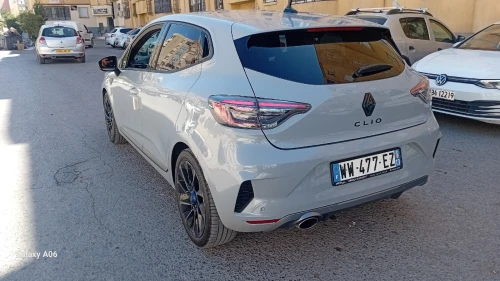 Renault Clio 5  2025 Alpine