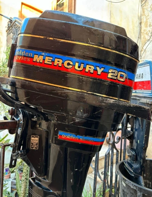 Moteur 20 mercury venue de France 