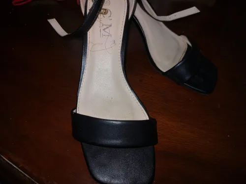 Chaussures femmes et hommes 