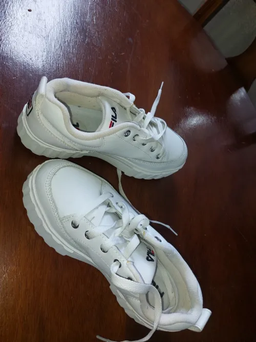Chaussures femmes et hommes 