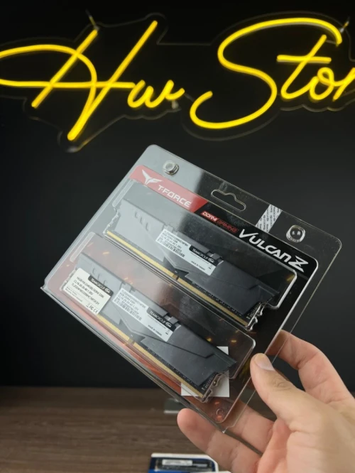 T-FORCE VULCANZ 16GB (2*8) 3200MHZ CL16