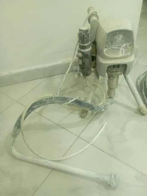 Airless Paint Sprayer R470  كومبليسور   Pistolet de peinture airless