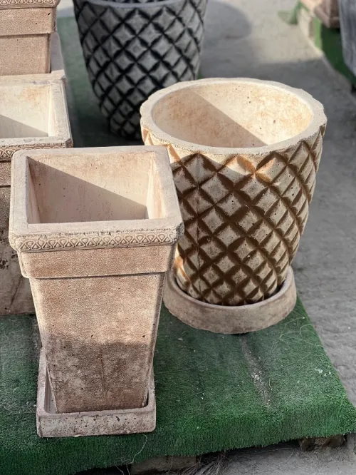 Vases en beton