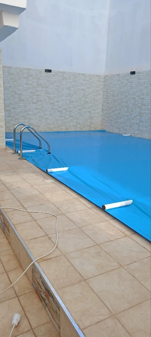 Bâche de couverture piscine
