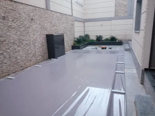Bâche de couverture piscine 