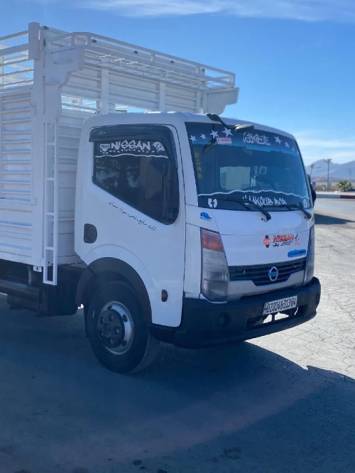 Nissan capstar NT 400 2013
