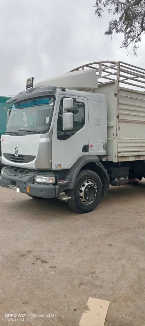 renault 220 Renault 2014