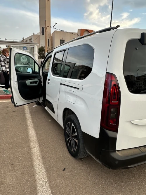 Citroen Berlingo 2019 Tolé niveau 1 châssis long