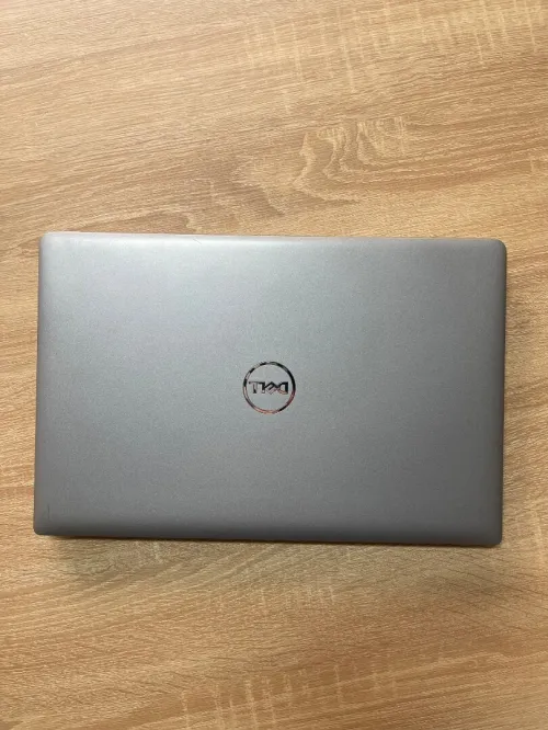 Dell lattitude 5550