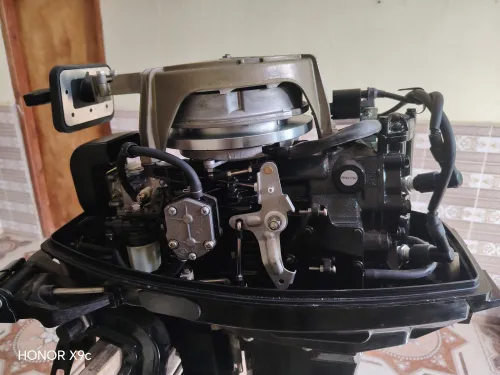 Barque 4.80 + moteur mercury