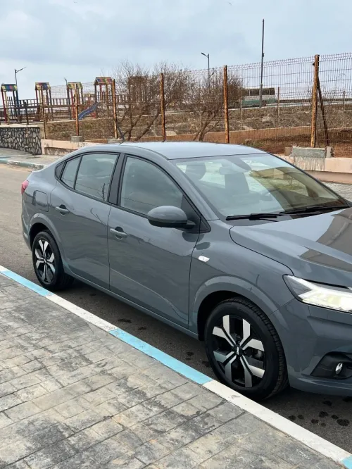 Dacia Logane 2025 Extrême