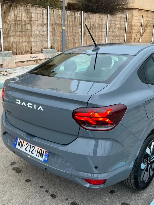 Dacia Logane 2025 Extrême