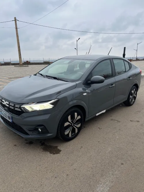 Dacia Logane 2025 Extrême