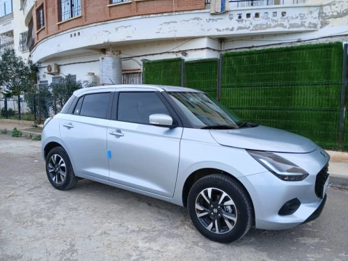Suzuki Swift 2025 GLX