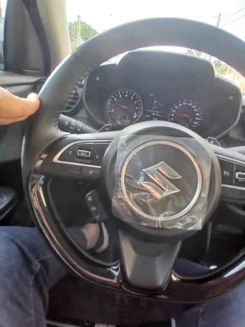 Suzuki Swift 2025 GLX
