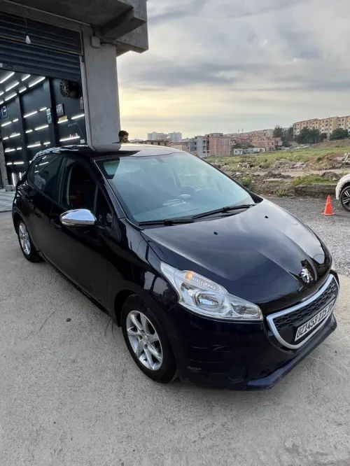 Peugeot 208 2015 208