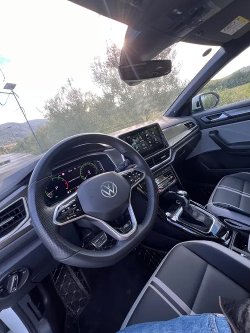 Volkswagen T-Roc 2023 