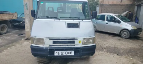 Iveco Clasic فريڨو 2000