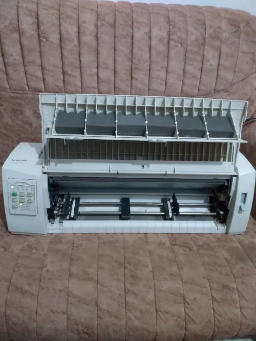 طابعة ماتريسيال Lexmark 2500 A3 A4 A5 في حالة جيدة  طابعة ماتريسيال OKI micro Line 5520