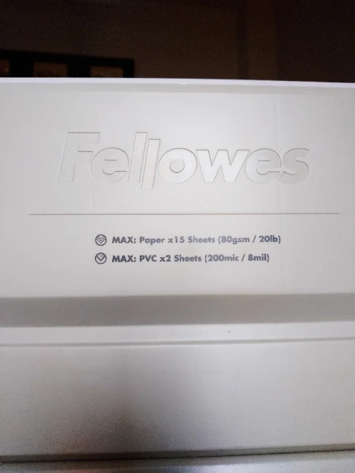 للبيع آلة تجليد الورق كهربائية و يدوية  Fellowes plusar e300