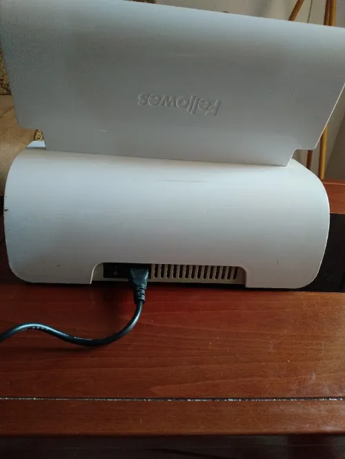 للبيع آلة تجليد الورق كهربائية و يدوية  Fellowes plusar e300