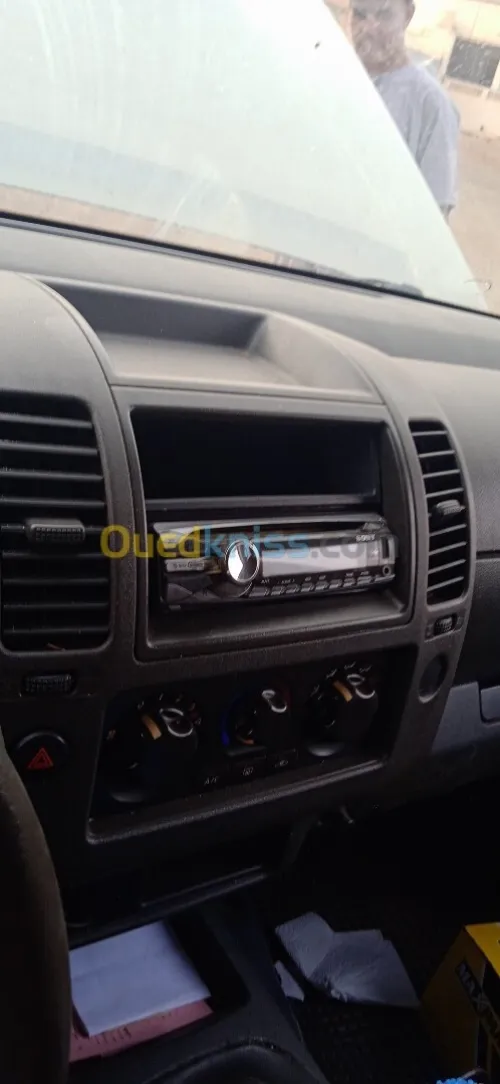 Nissan Navara 2013 Elegance 4x2
