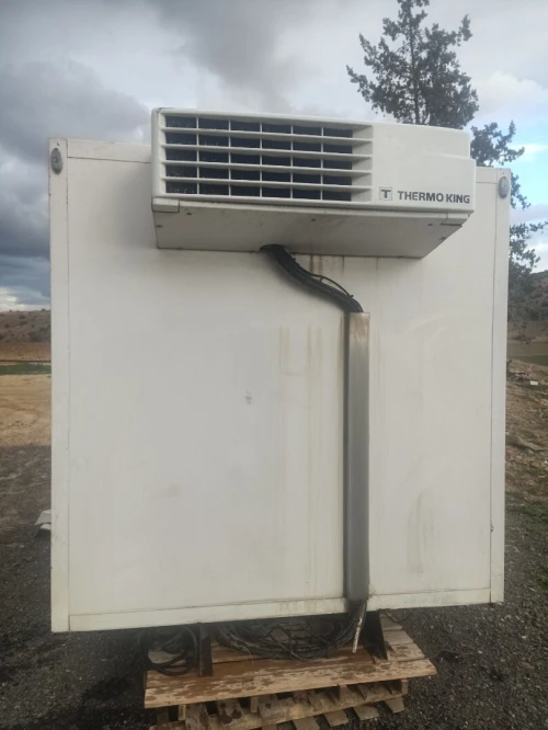 Camion frigo Camion frigo 2011