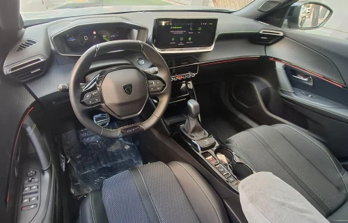 Peugeot 2008 2025 GT