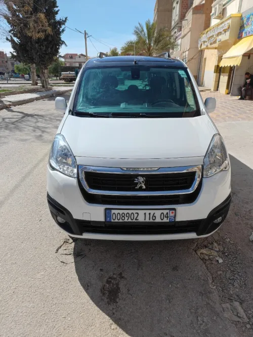 Peugeot Partner 2024 Tepee
