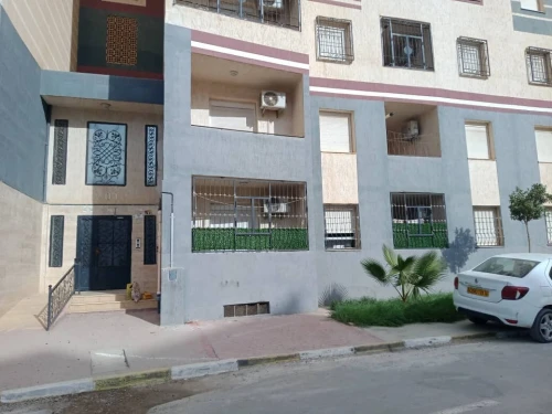 Location vacances Appartement F4 Alger Mahelma